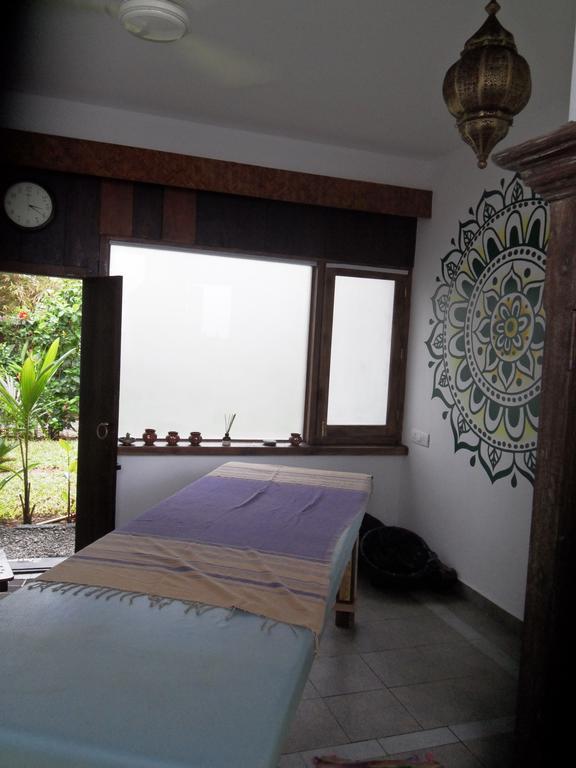 Hotel 36 Palms Boutique Retreat à Cherai Beach Extérieur photo